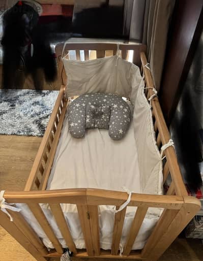 Like brand new baby crib, barely used