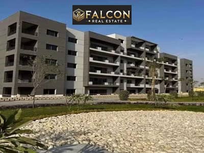 شقه للبيع (جاهزه للاستلام الفورى ) بخصم كاش 35% بفيو بانورامى فى كريك تاون _ creek town فى برايم لوكيشن بالقرب من التجمع الخامس _ القاهره الجديده
