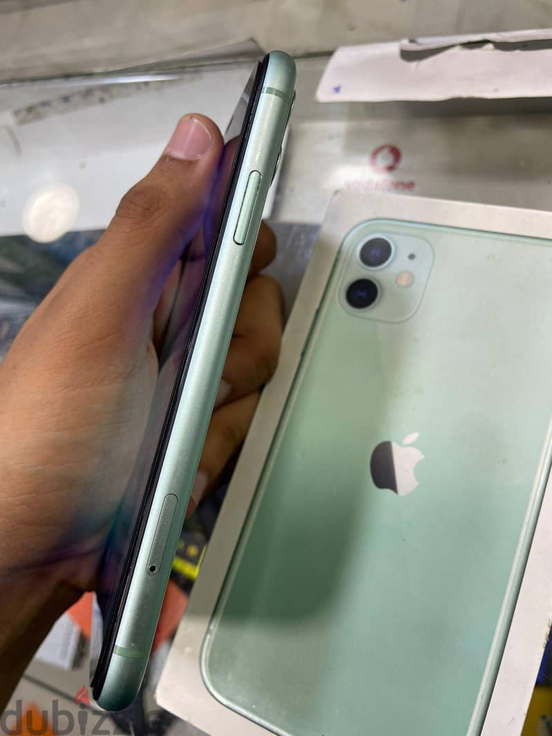 Apple - iPhone 11 2