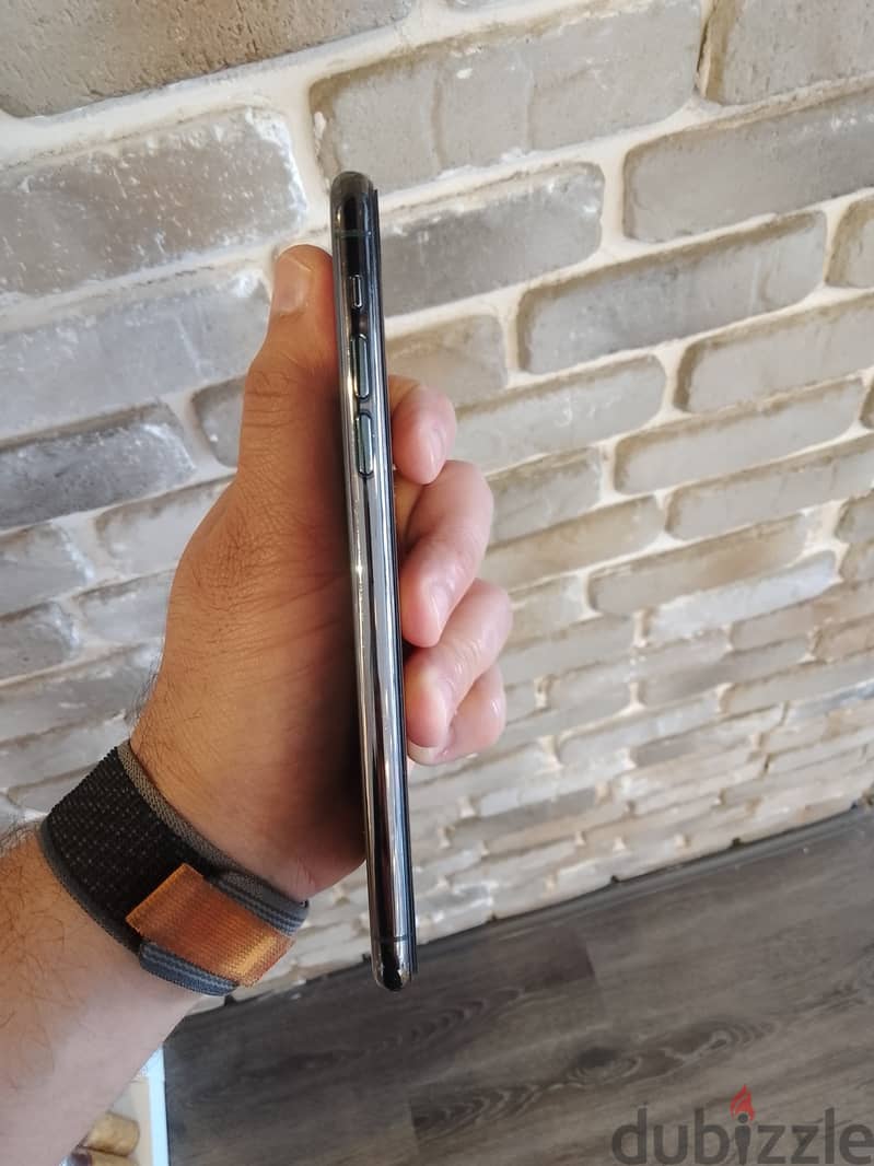 iPhone 11 Pro Max 7