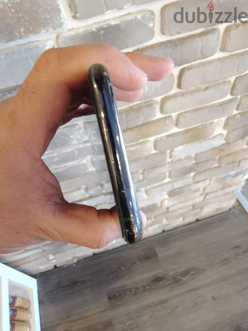 iPhone 11 Pro Max 8