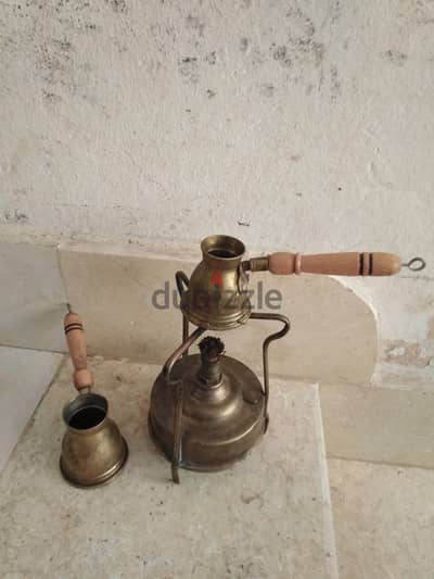 سبرتاية و 2 كنكة نحاس نحفة قديمة