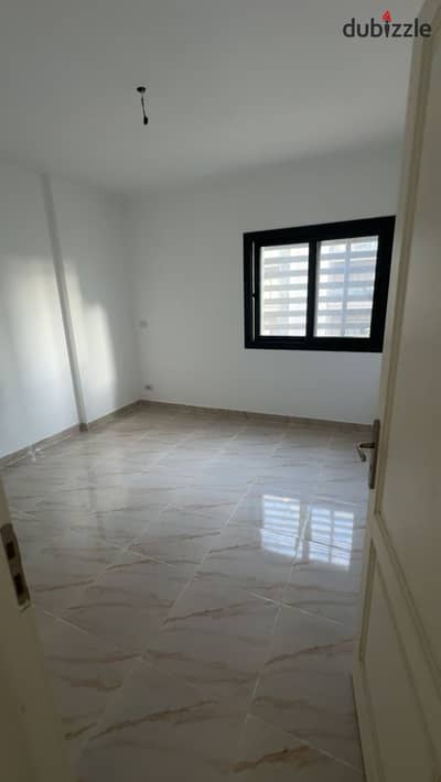 For sale, an apartment in Madinaty, installment available, B15, area: 131 meters, 3 rooms (including a master room), fifth floor, total cost 6 million 987 thousand, paid 3,421,000 EGP, remaining 3 million 500 For sale, an apartment in Madinaty, installment available, B15, area: 131 meters, 3 rooms (including a master room), fifth floor, total cost 6 million 987 thousand, paid 3,421,000 EGP, remaining 3 million 500