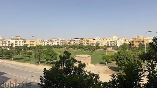 شقة ٢٠٣ م فاخرة مفروشة بالكامل للسكن الفوري بموقع مميز في النرجس فيلات