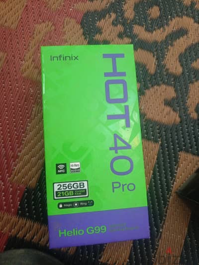 للبيع Infinix Hot 40 Pro (مساحة 256 جيجا / 12 رام) - بحالة ممتازة