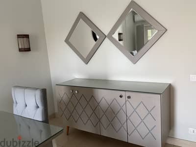 Full set of dinning room