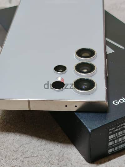 Samsung Galaxy S24 Ultra 256GB - حالة ممتازة - لم يفتح نهائيًا