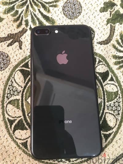 iPhone 8 Plus