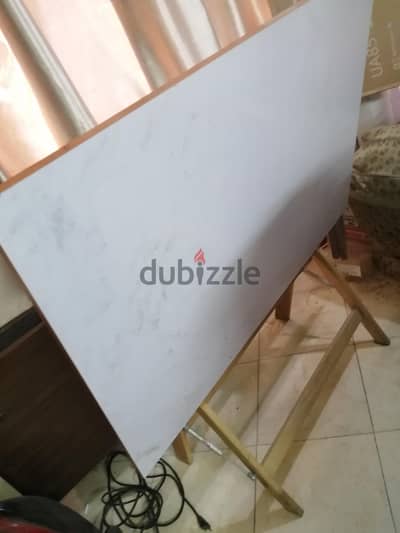 ترابيزة رسم هندسي