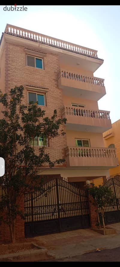 فيلا للبيع بالحي الثاني خطوات لجامعة msa