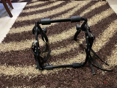حامل عجله للسيارات ( bike rack ) بحاله ممتازه استخدام (مره واحده فقط)