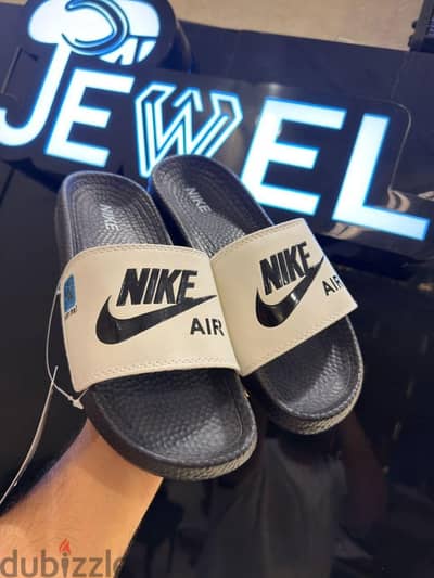 عرض شبشب Nike