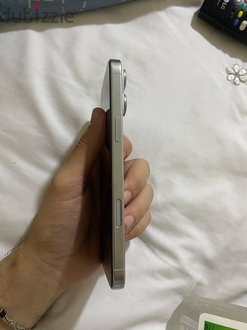 Apple - iPhone 16 Pro Max 2