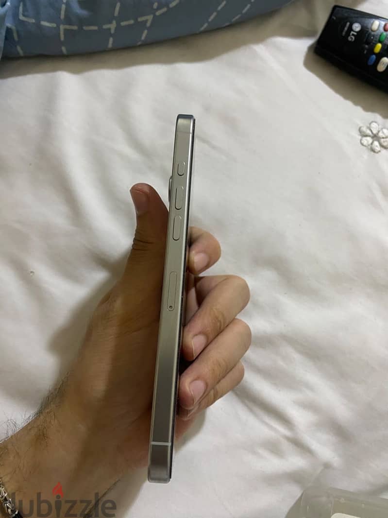 Apple - iPhone 16 Pro Max 4