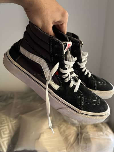كوتشي VANS مقاس 42 من امريكا