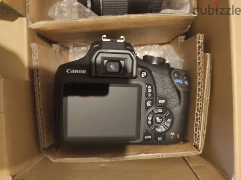 EOS 2000D 2