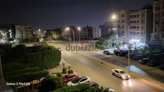 شقة للبيع فى الحى الثانى ٦ اكتوبر