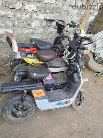 اربعه اسكوتر للبيع