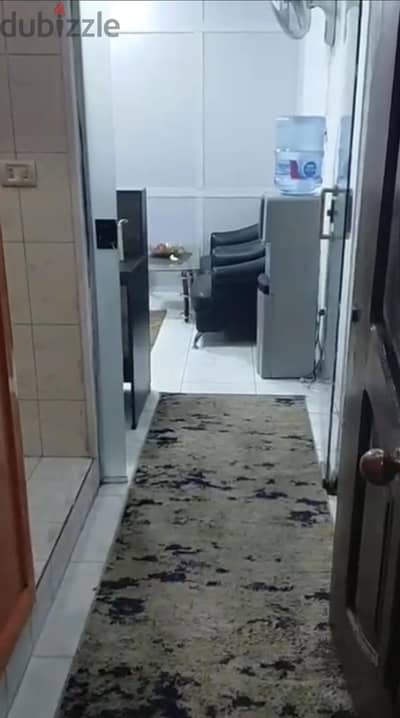مكتب تجاري