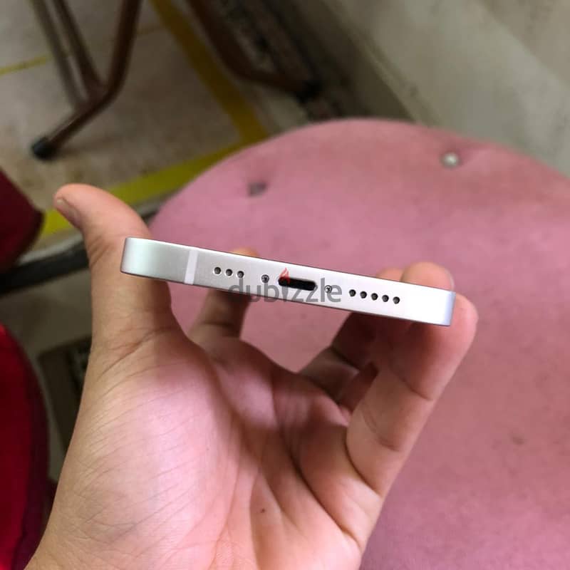 Apple - iPhone 13 5
