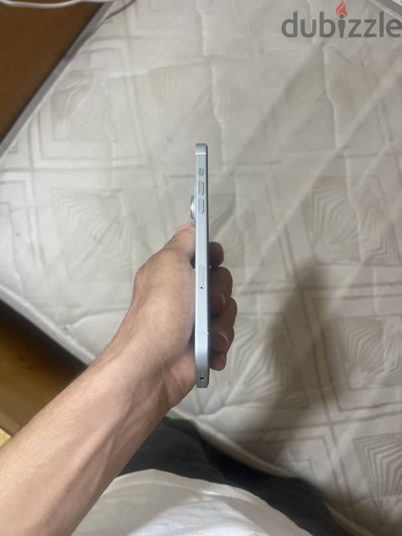 Apple - iPhone 15 plus 7