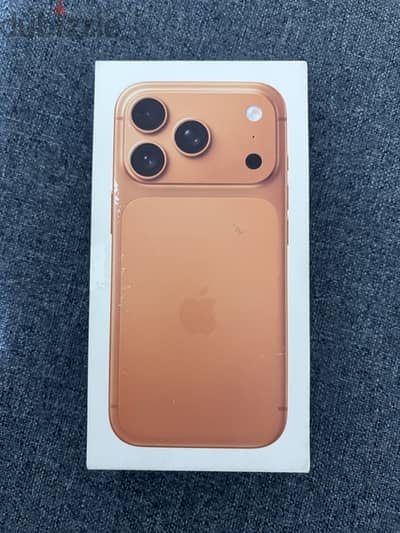 Apple - iPhone 17 Pro متبرشم وخالص الضريبة
