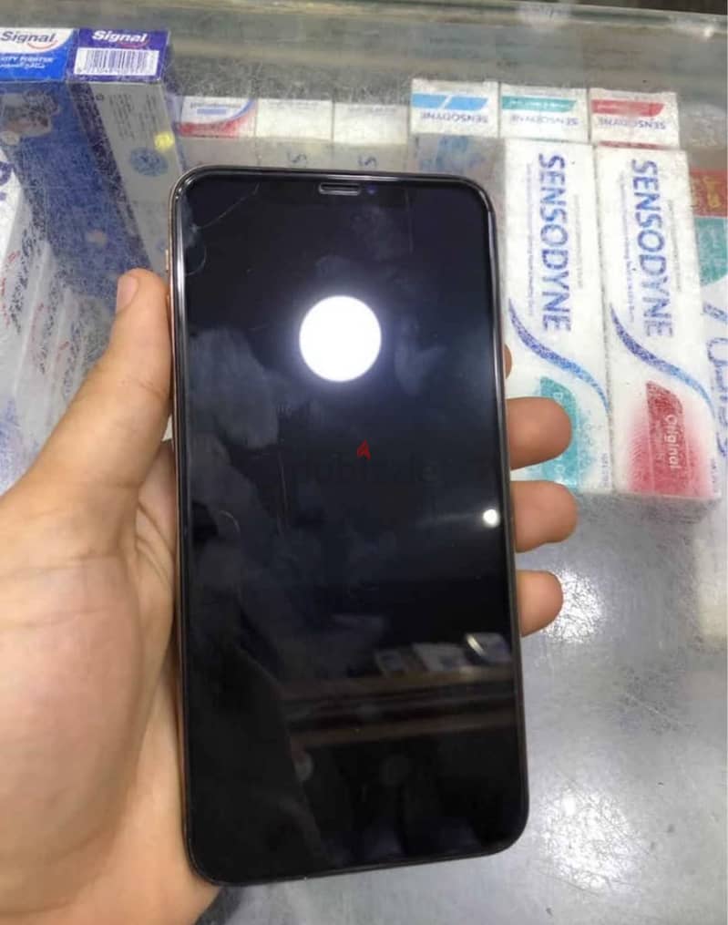 Apple - iPhone XS Max 3