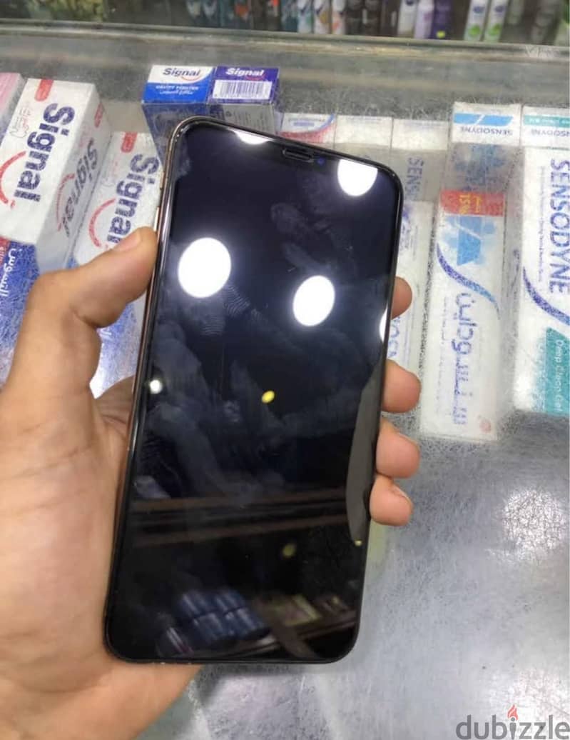 Apple - iPhone XS Max 6