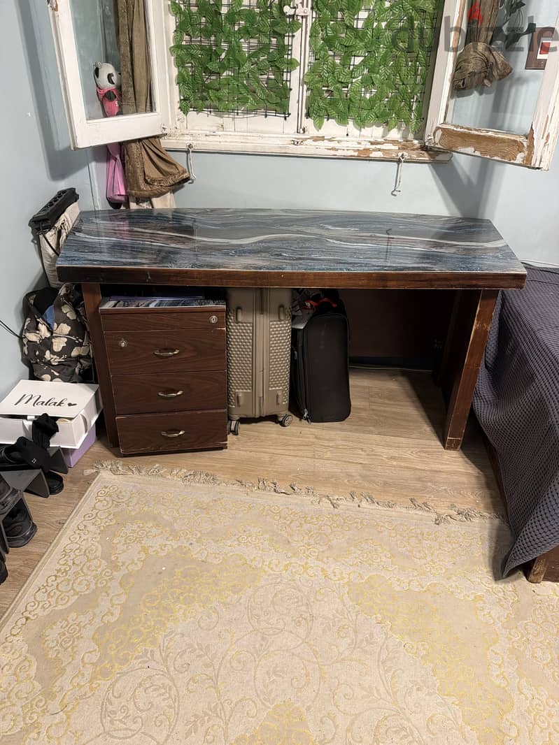 Mffco zan Desk 1
