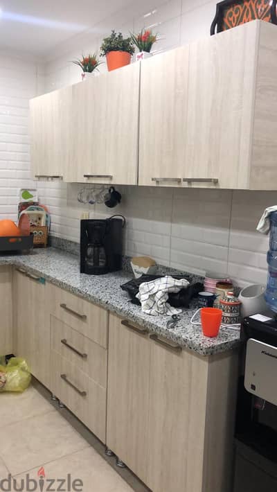 مطبخ 2.5متر خشب اتش بي ال  بسعر  12999 جنيه