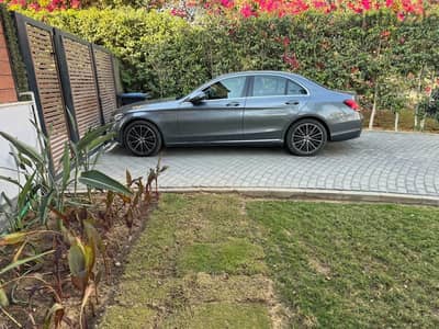 Mercedes-Benz C200 2019