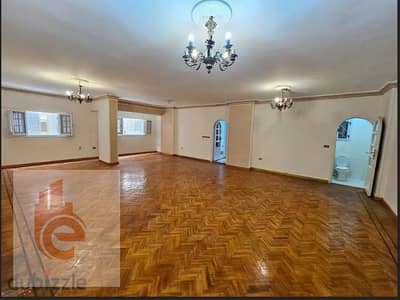 Apartment for rent in Saba Pasha 220 m