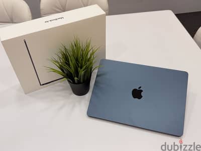 Macbook Air M2 ١٦ رام متاكتف من ٣ شهور