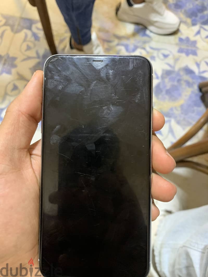 Apple - iPhone 11 Pro Max 1