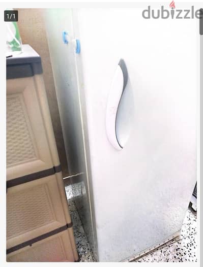 فريزر كريازي مستعمل استعمال بسيط جدا قابل للتفاوض
