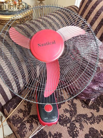 مروحة حائط