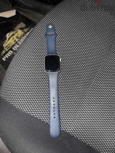 Apple watch SE ، ساعة ابل