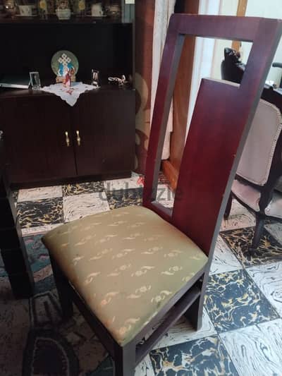 ترابية و٦كراسي