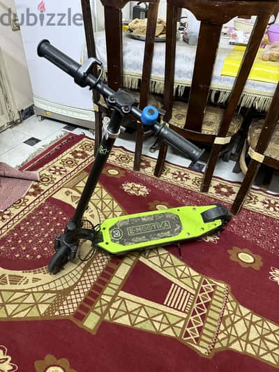 سكوتر كهربائي