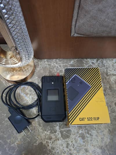 CAT S22 flip جديد
