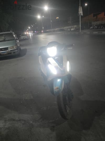 اسكوتر st200plus