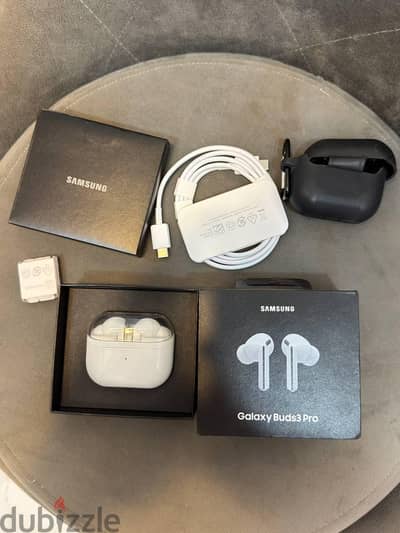 samsung buds pro 3 جديده