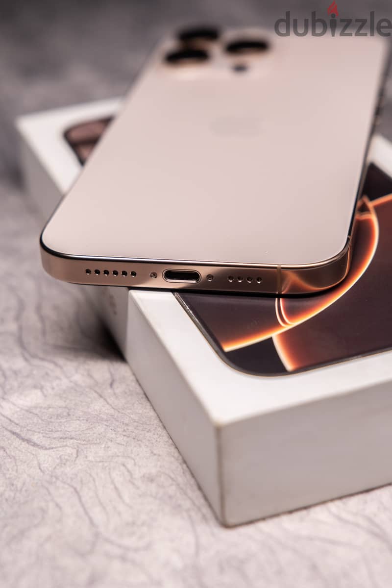 Apple - iPhone 16 Pro Max 2