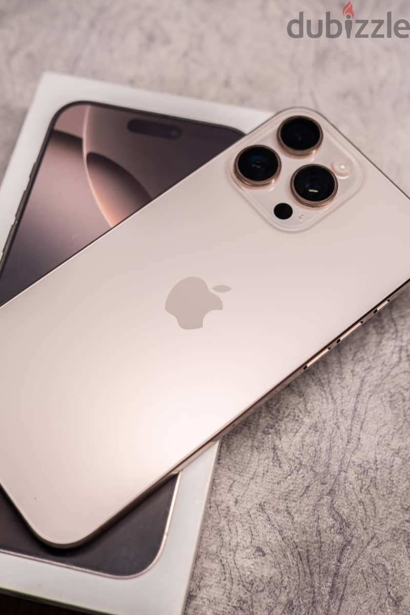 Apple - iPhone 16 Pro Max 5