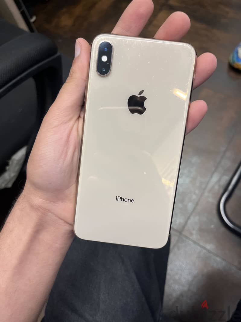 Apple - iPhone XS Max 3