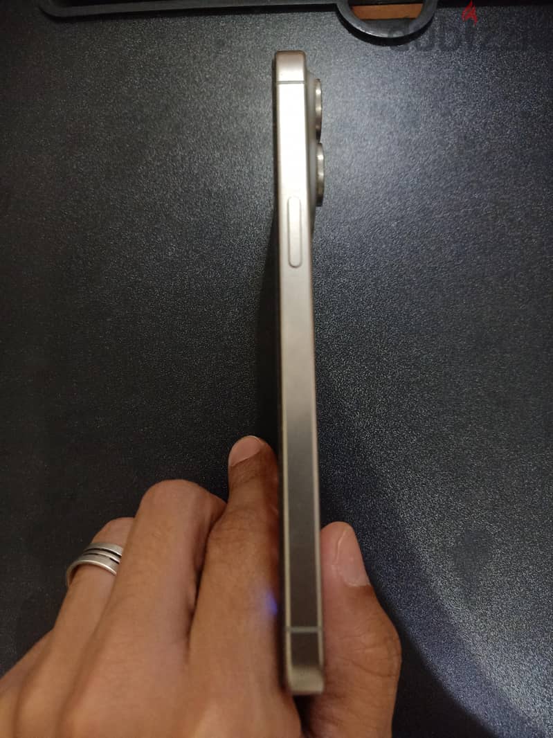 Apple - iPhone 15 Pro Max 3