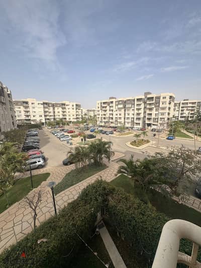 Apartment for rent in Madinaty Law in View Garden First Residence, area 140 square meters