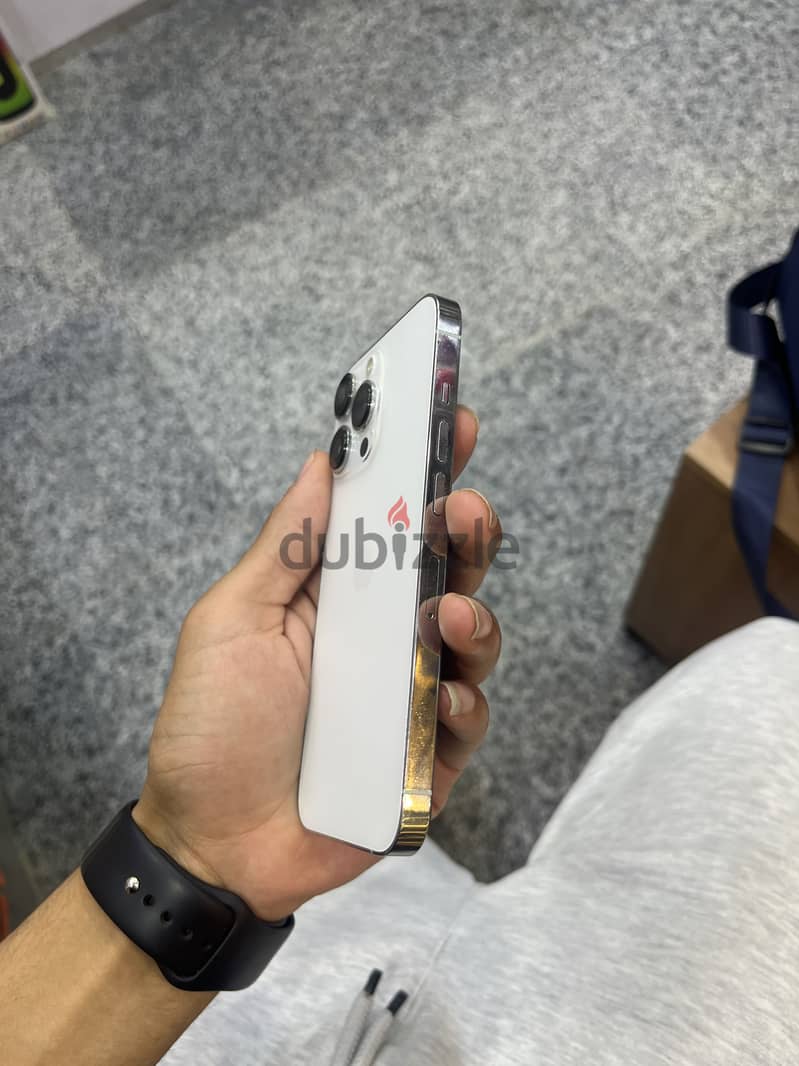 Apple - iPhone 13 Pro 3