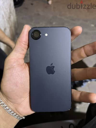 آبل - آيفون 16 اي