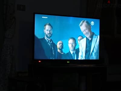 للبيع شاشه حديثه